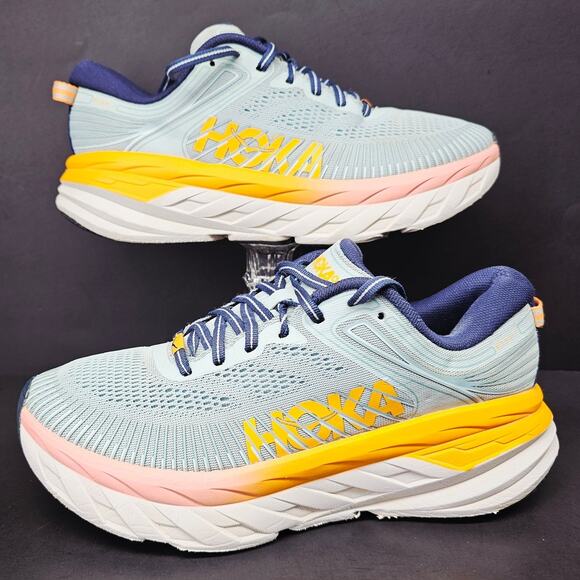 Hoka One One Shoes - Hoka Women 8.5 Comfy footwear